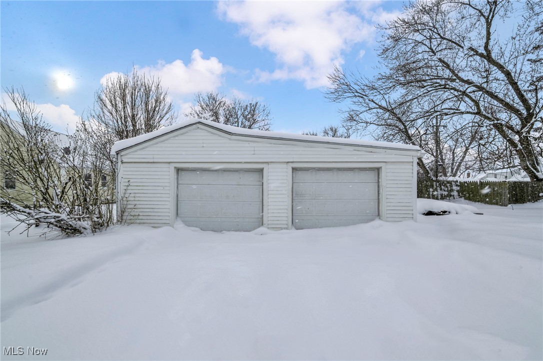 5100 Erwin Street Maple Heights, OH 44137 - Photo 34 of 38