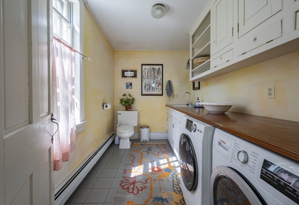 2 Chestnut Hill Road Leverett, MA 01054 - Photo 19 of 42 a view of living room with washer and dryer