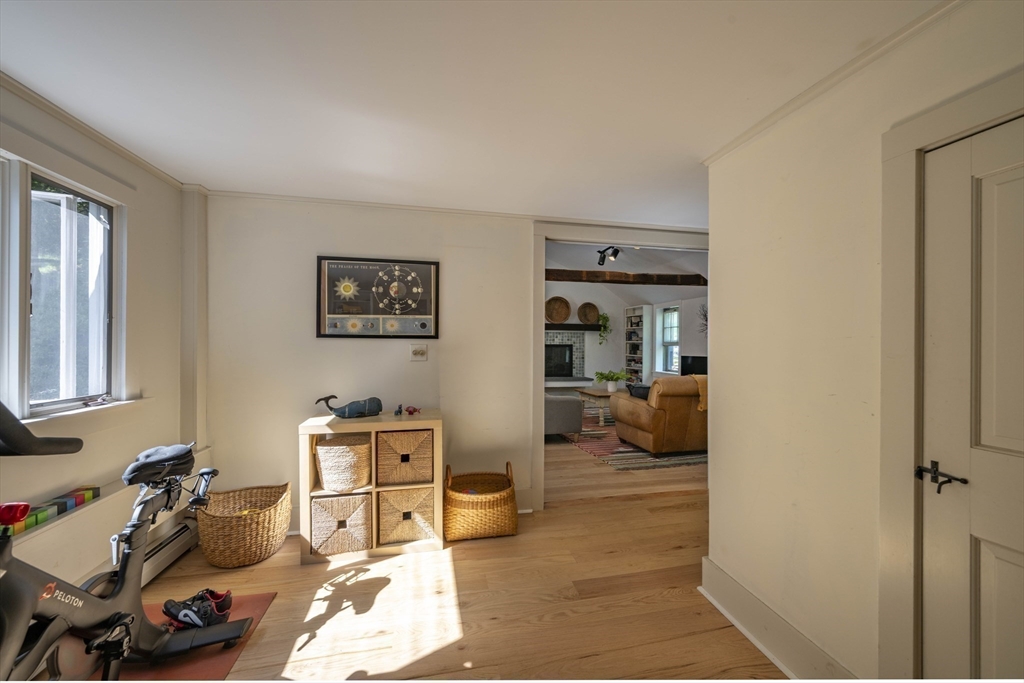 2 Chestnut Hill Road Leverett, MA 01054 - Photo 29 of 42 a living room with furniture