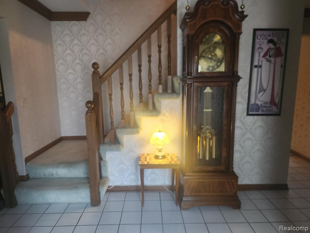 265 Avalanche Drive Rochester Hills, MI 48309 - Photo 2 of 18