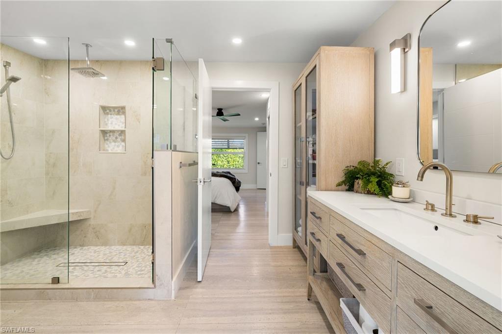 1820 Holiday Lane Naples, FL 34104 - Photo 27 of 50