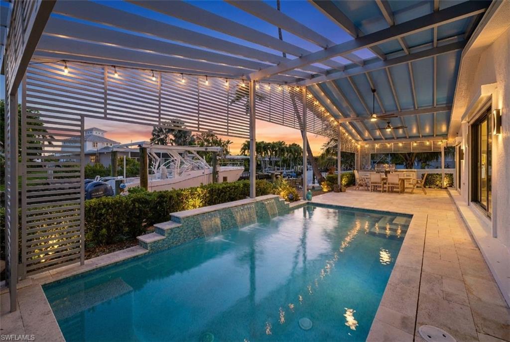 1820 Holiday Lane Naples, FL 34104 - Photo 31 of 50