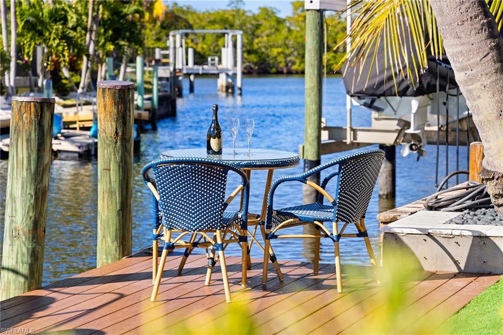 1820 Holiday Lane Naples, FL 34104 - Photo 36 of 50