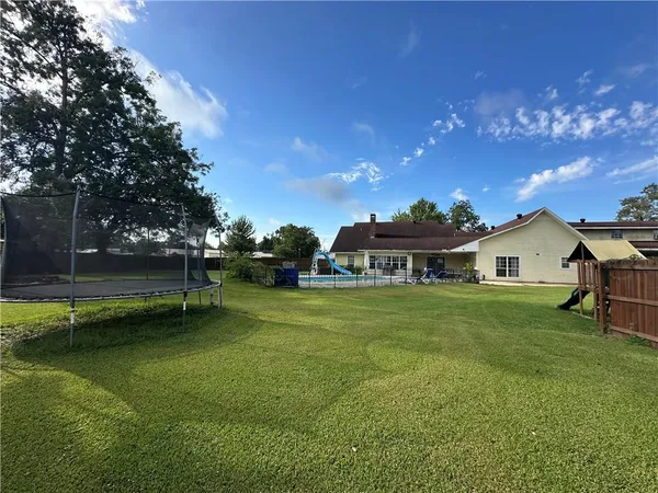 $300,000 | 3483 Highway 107, Plaucheville, LA 71362