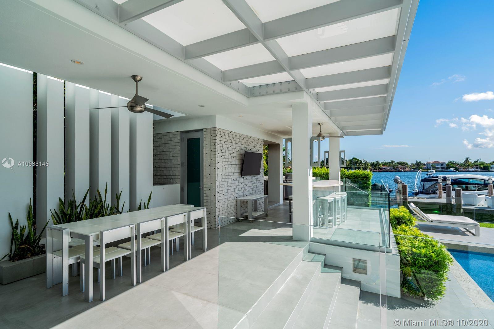 1236 Biscaya Drive Surfside, FL 33154 - Photo 22 of 37