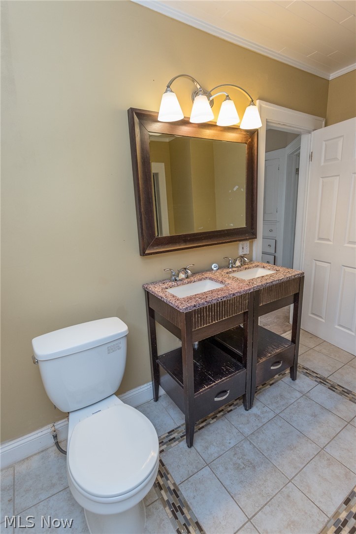 878 Clarence Road Cleveland Heights, OH 44121 - Photo 26 of 32