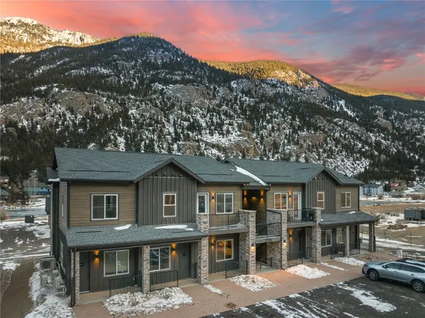 $425,000 | 2121 Hummingbird Way, Unit 204, Georgetown, CO 80444