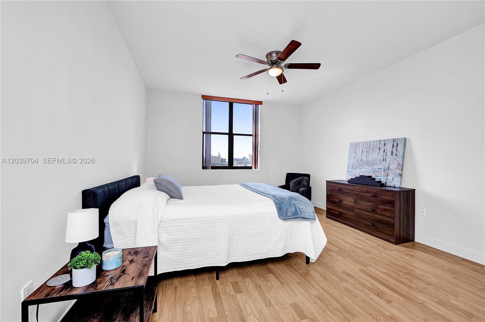 888 Douglas Road, Unit 910 Coral Gables, FL 33134 - Photo 12 of 32