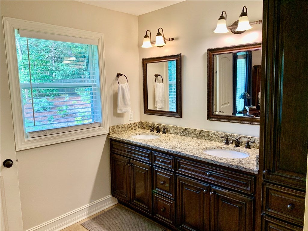 905 Cherokee Road Auburn, AL 36830 - Photo 13 of 31 Gallery Image 13