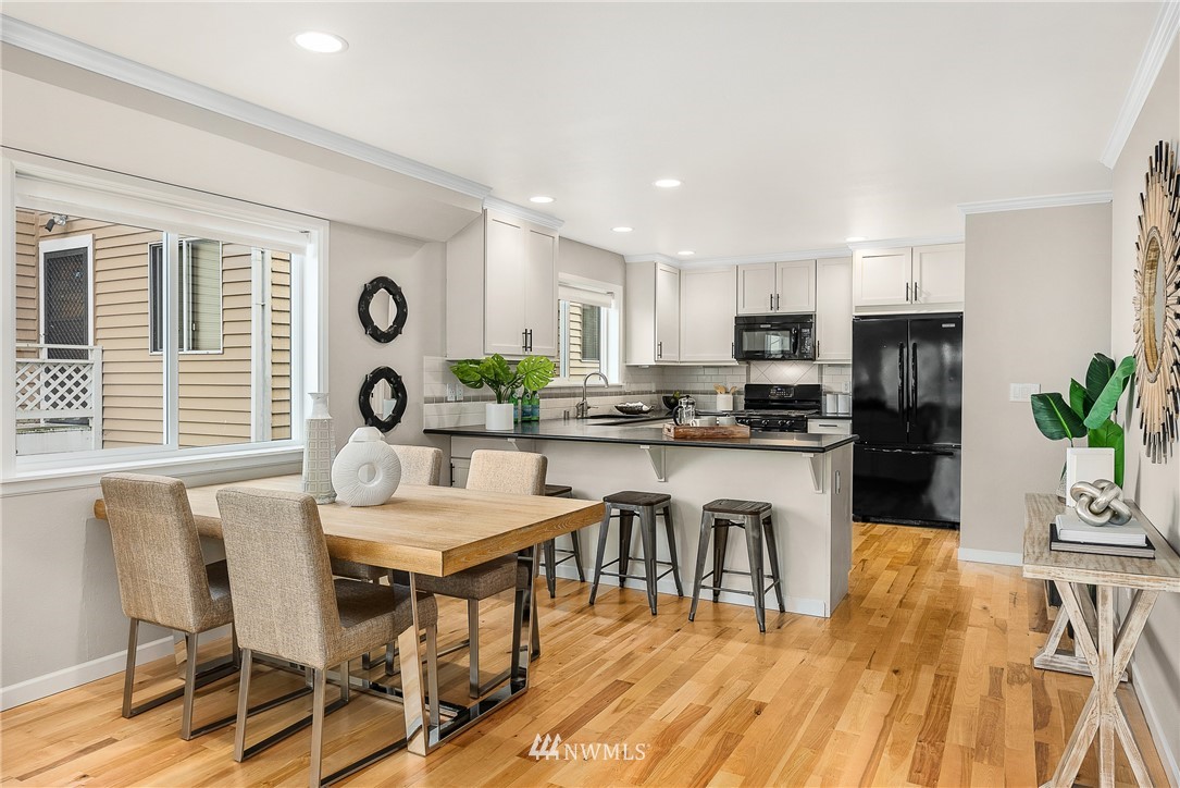 808 North 49th Street Seattle, WA 98103 - Photo 1 of 28 Gallery Image 1