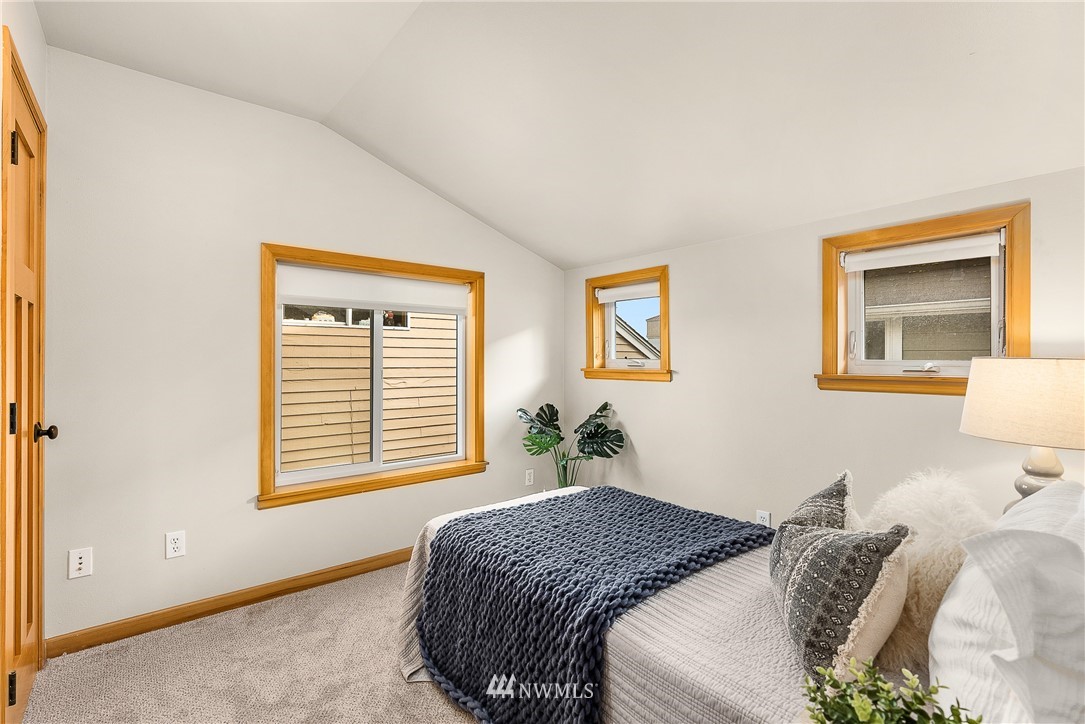 808 North 49th Street Seattle, WA 98103 - Photo 17 of 28 Gallery Image 17