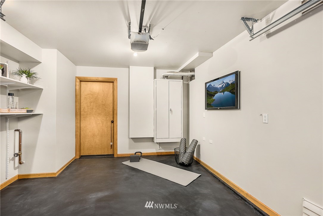 808 North 49th Street Seattle, WA 98103 - Photo 21 of 28 Gallery Image 21