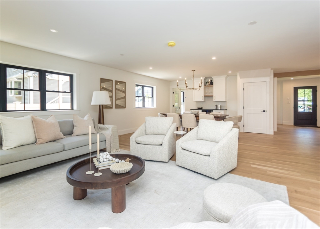 38 Hillcroft Road Waltham, MA 02452 - Photo 15 of 40