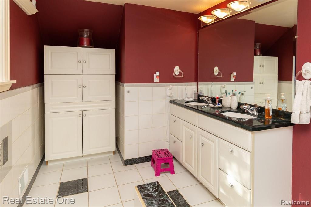 11837 Pardee Road Taylor, MI 48180 - Photo 33 of 54