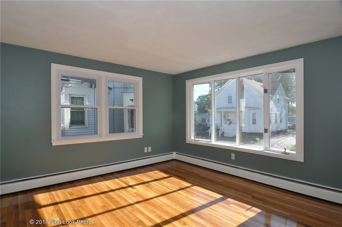 73 Appleton Street Cranston, RI 02910 - Photo 17 of 37 Gallery Image 17