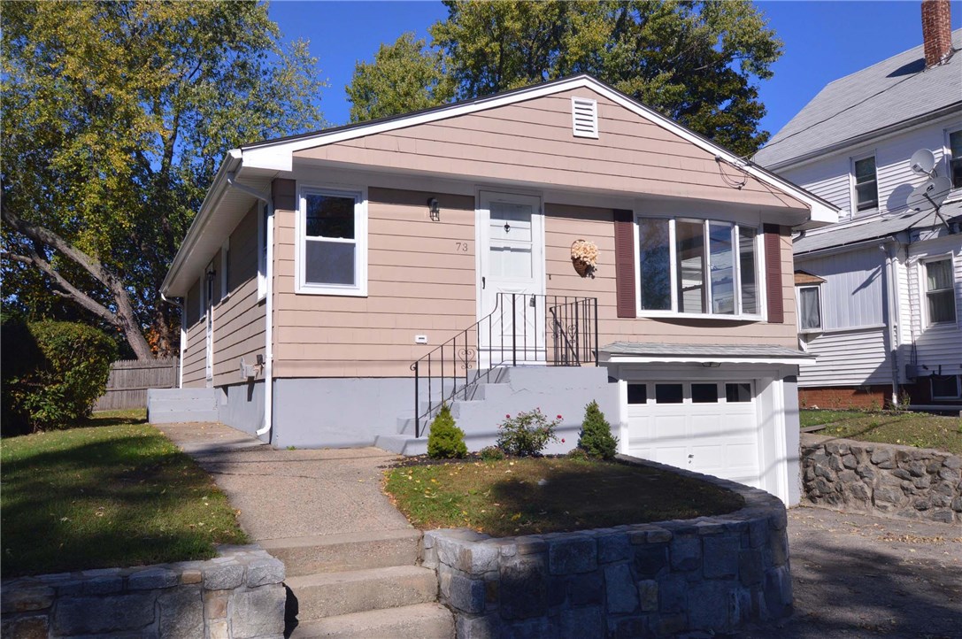 73 Appleton Street Cranston, RI 02910 - Photo 2 of 37 Gallery Image 2