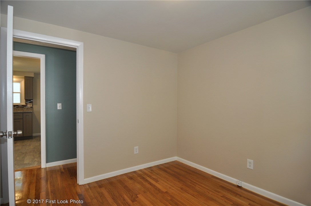 73 Appleton Street Cranston, RI 02910 - Photo 23 of 37 Gallery Image 23