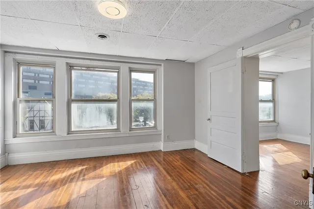 $1,200 | 319 North Salina Street, Syracuse, NY 13203