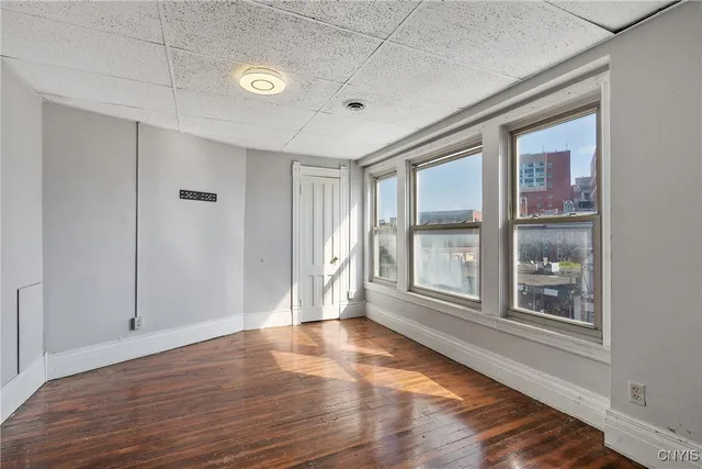 $1,200 | 319 North Salina Street, Syracuse, NY 13203