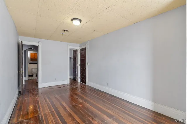 $1,200 | 319 North Salina Street, Syracuse, NY 13203