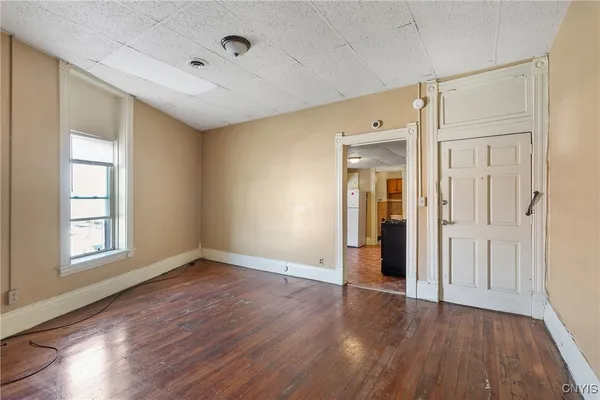 $1,200 | 319 North Salina Street, Syracuse, NY 13203