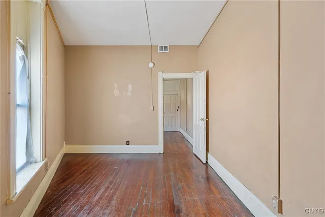 $1,200 | 319 North Salina Street, Syracuse, NY 13203