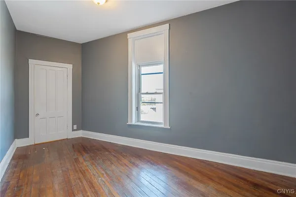 $1,200 | 319 North Salina Street, Syracuse, NY 13203