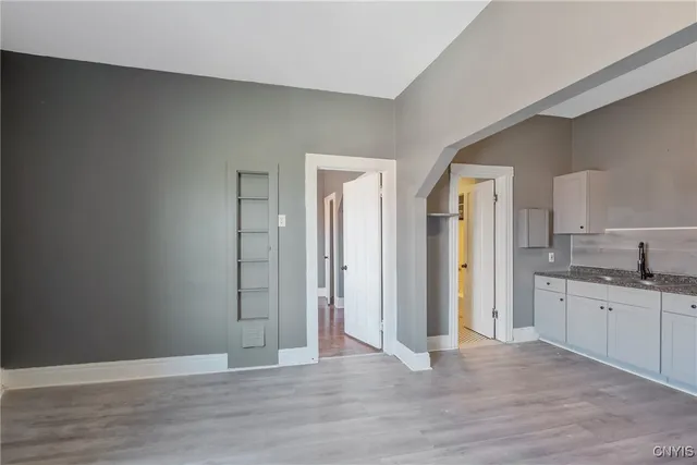 $1,200 | 319 North Salina Street, Syracuse, NY 13203