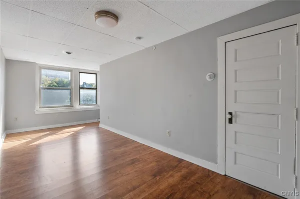 $1,200 | 319 North Salina Street, Syracuse, NY 13203