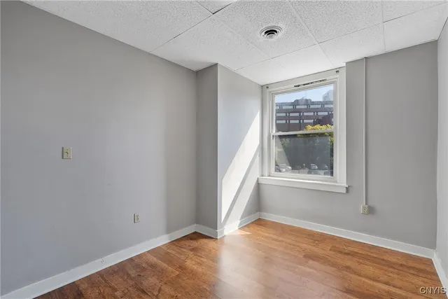 $1,200 | 319 North Salina Street, Syracuse, NY 13203