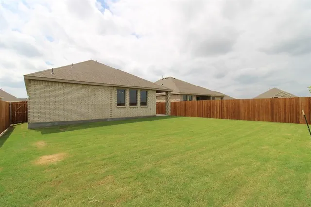 $2,349 | 2112 Angus Drive, Little Elm, TX 75068