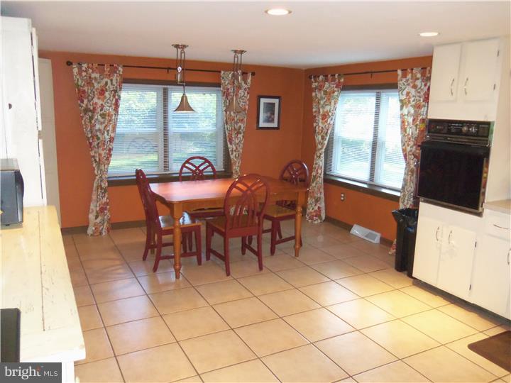 770 Corner Ketch Road Downingtown, PA 19335 - Photo 9 of 21 Kitchen