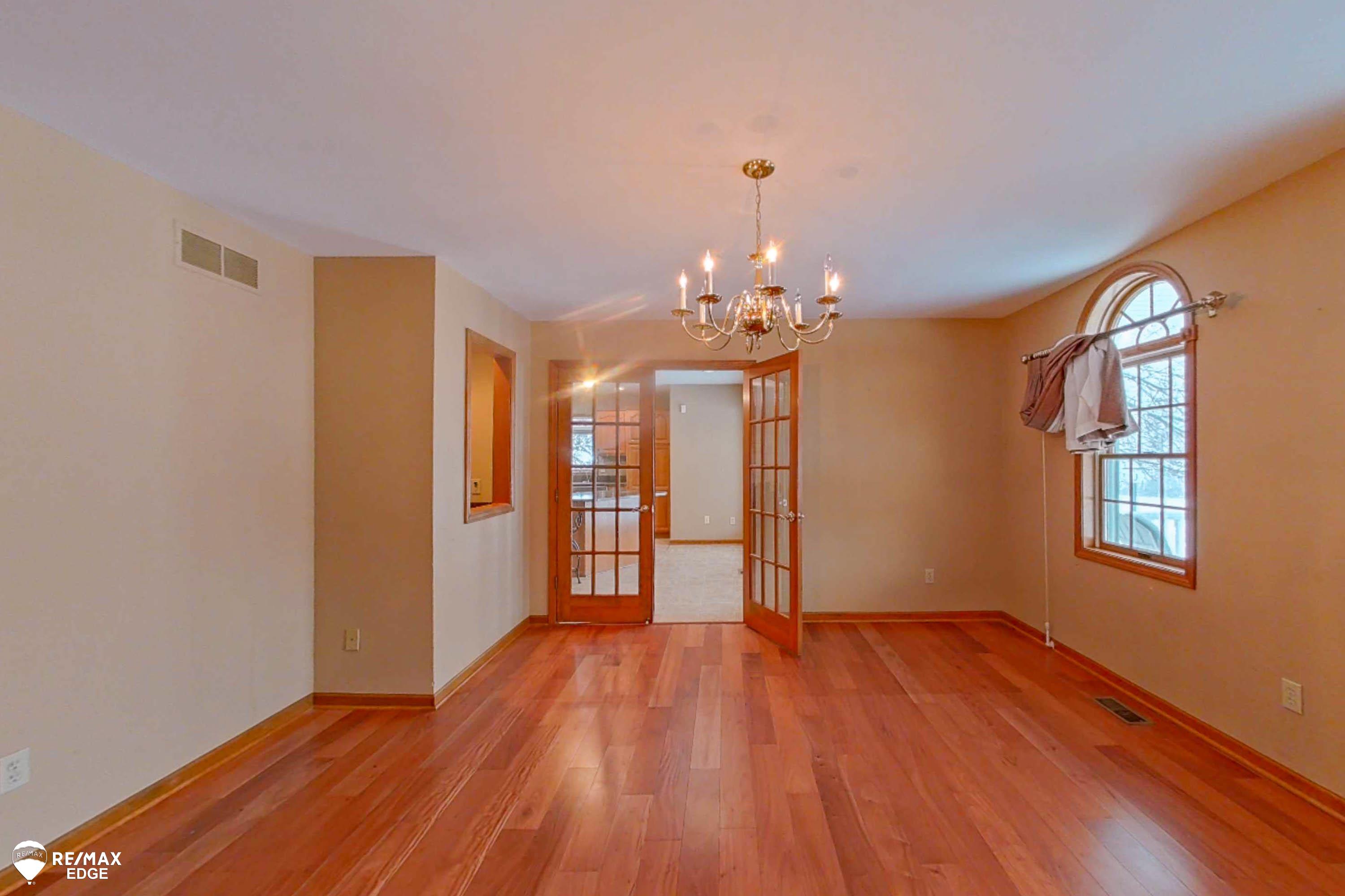 909 Myers Road Lapeer, MI 48446 - Photo 12 of 36 50131452-79b6e22d-390d-424d-a66a-df7e694a9060.JPG