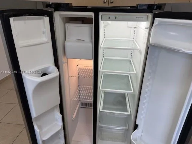 $685,000 | 3921-3923 Northwest 164th Street, Miami Gardens, FL 33054