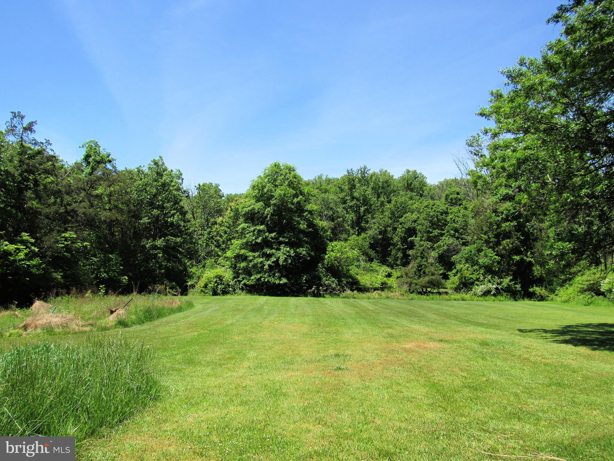 1457 Snyder Road Green Lane, PA 18054 - Photo 3 of 30 Gallery Image 3