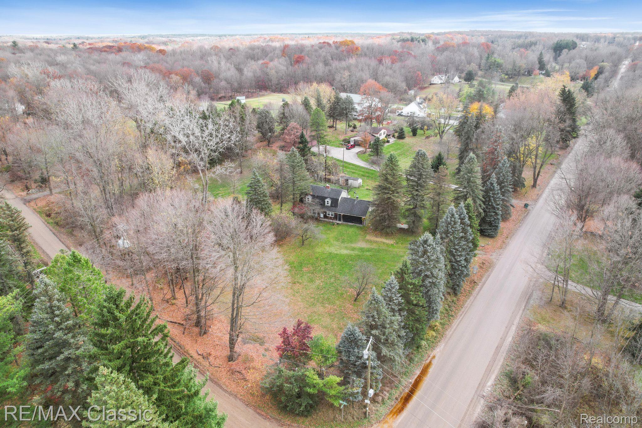 2670 Lake George Road Leonard, MI 48367 - Photo 26 of 31 Gallery Image 26