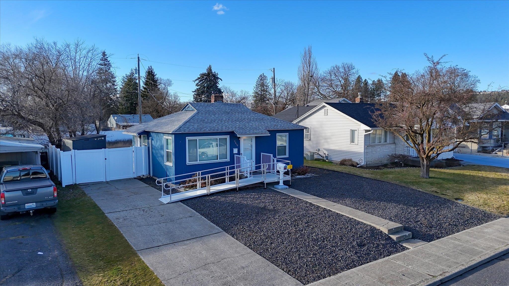 5619 North Nettleton Street Spokane, WA 99205 - Photo 2 of 28