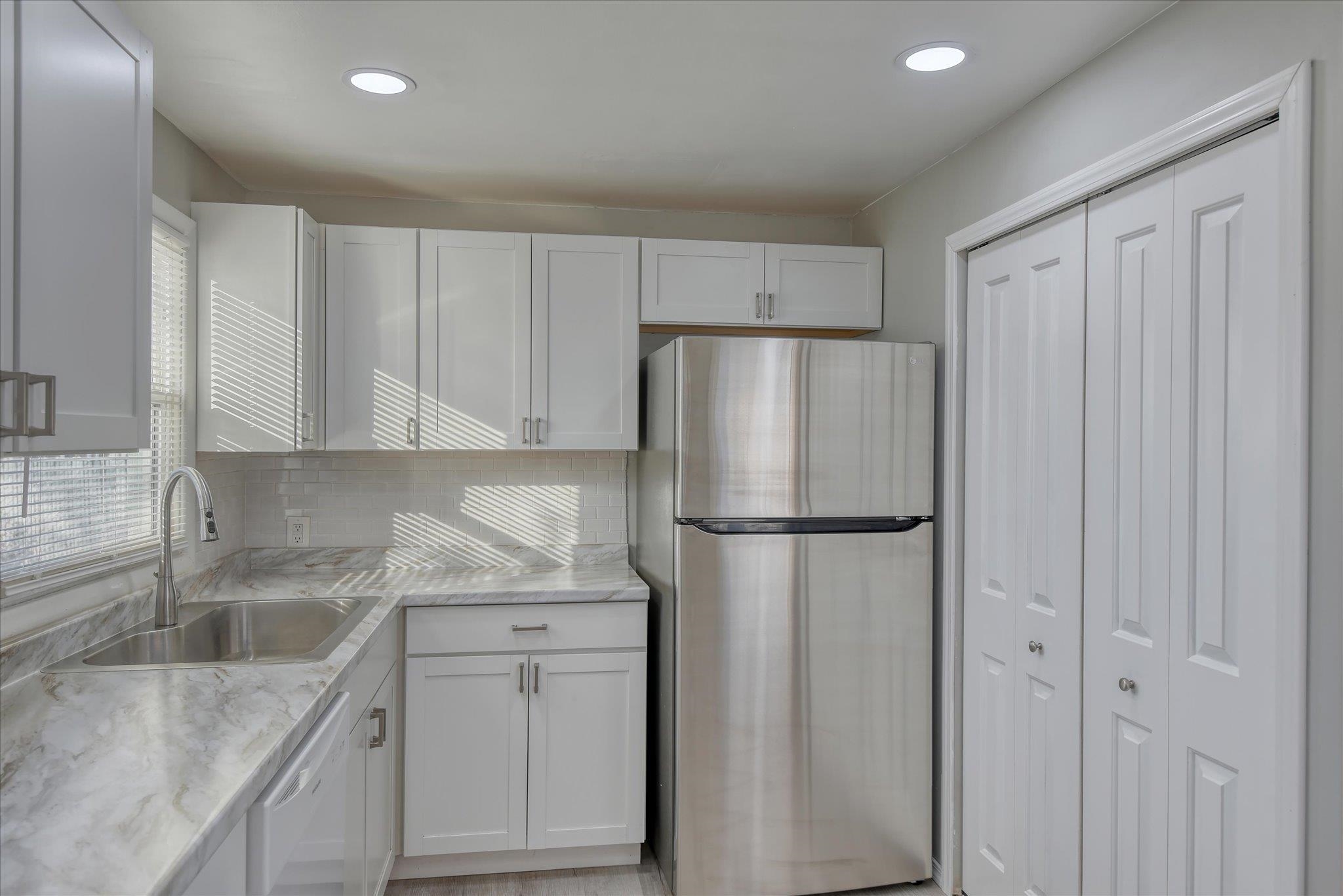 5619 North Nettleton Street Spokane, WA 99205 - Photo 8 of 28