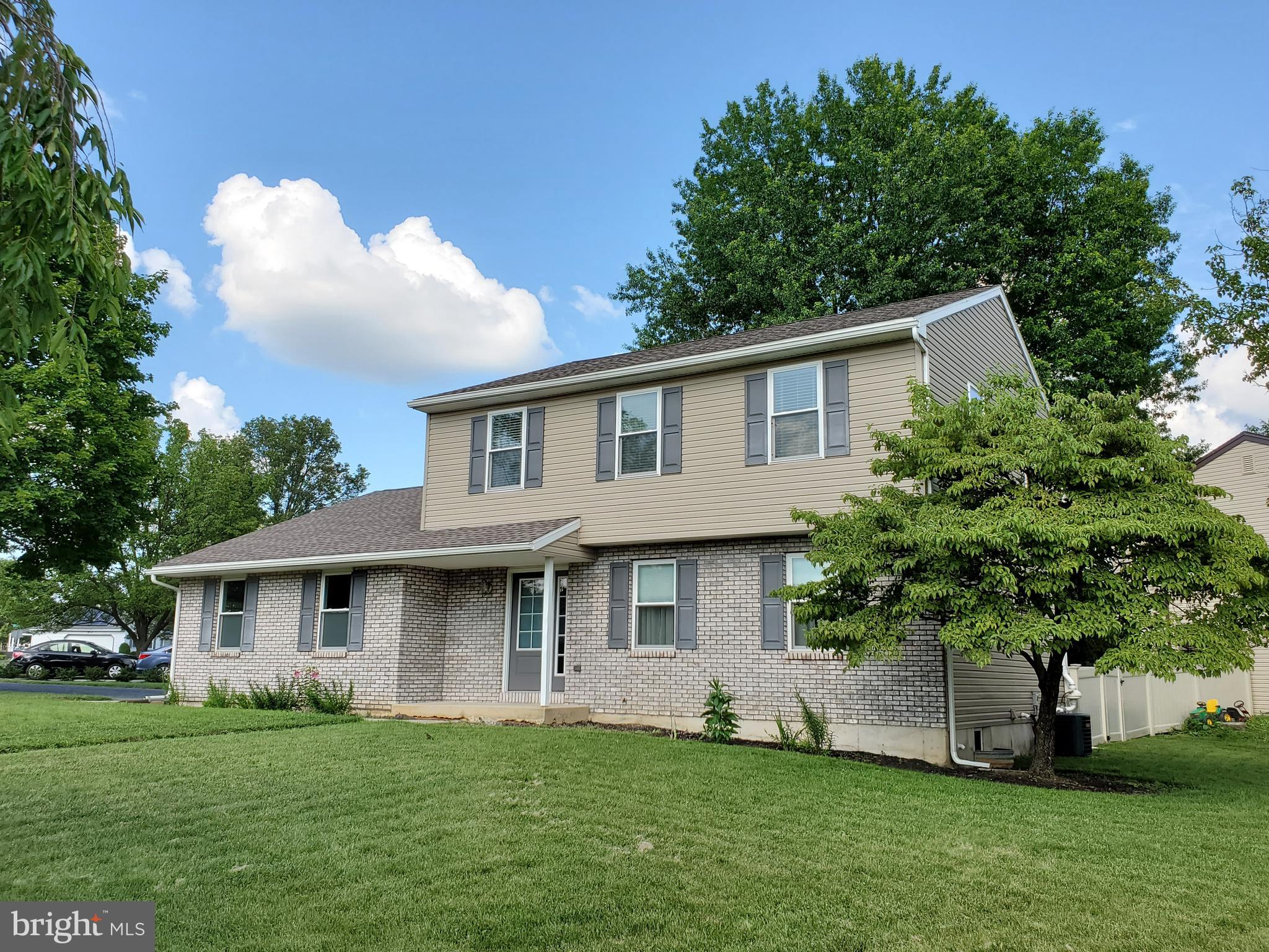 914 Tuckerton Road Reading, PA 19605 - Photo 1 of 31 Gallery Image 1