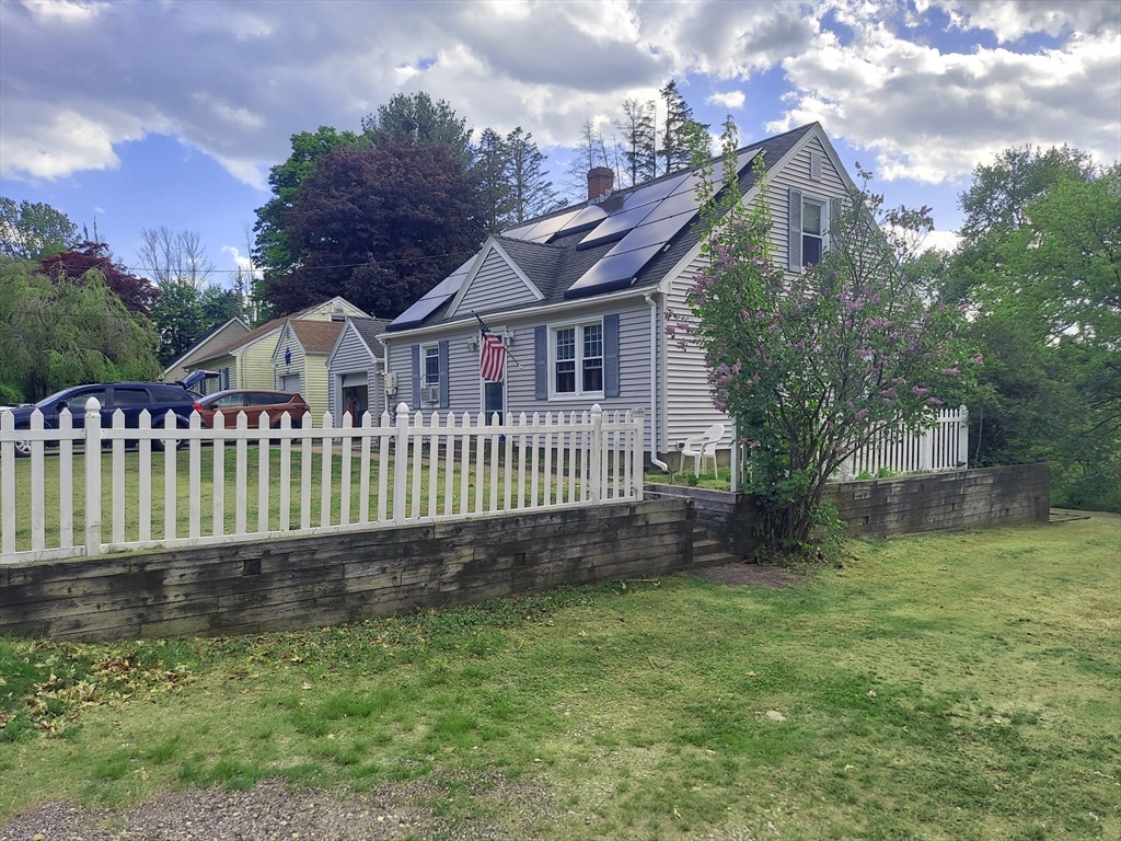 41 Dudley Hill Road Dudley, MA 01571 - Photo 2 of 18