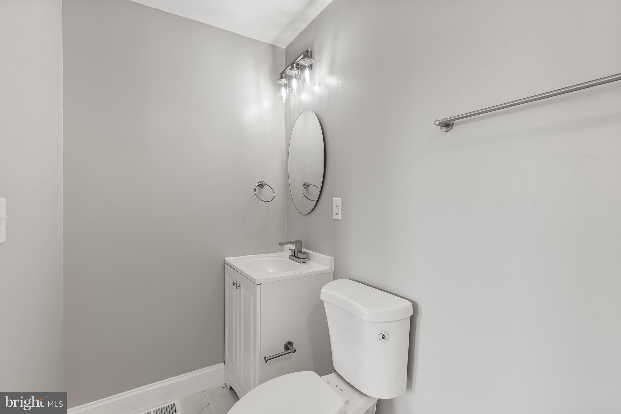 2202 Clifton Avenue Baltimore, MD 21216 - Photo 12 of 18