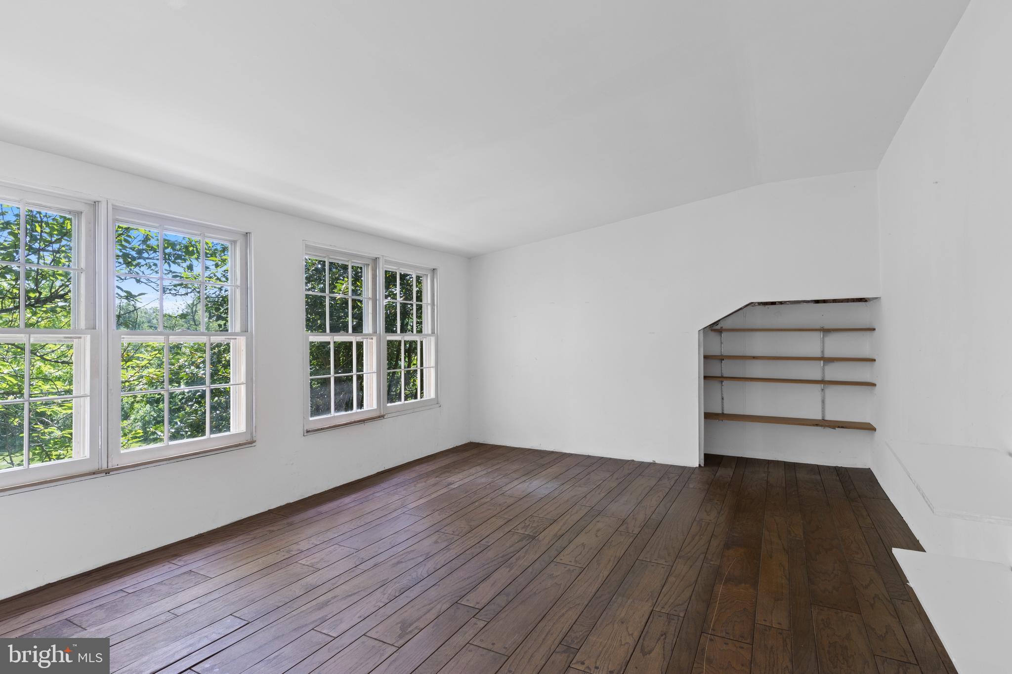 1498 Argyle Road Berwyn, PA 19312 - Photo 23 of 36 Bonus Space Adjacent to the Primary Bedroom