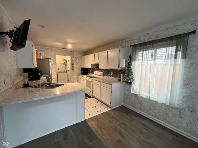 $219,900 | 5038 Clarkson Drive, Indianapolis, IN 46254