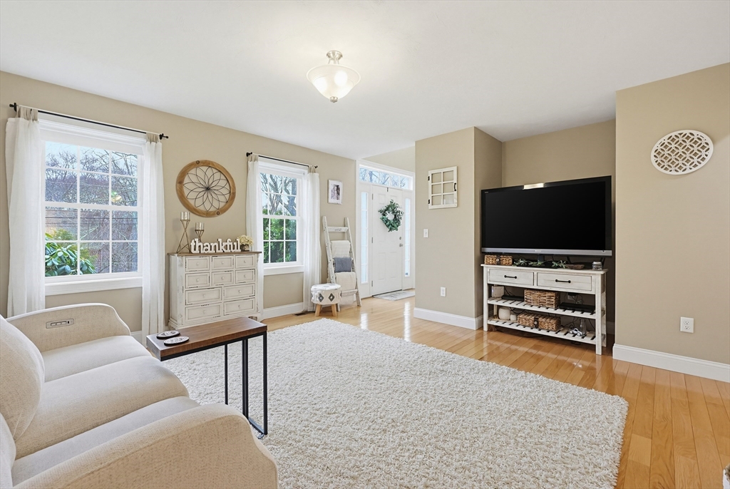 249 Chestnut Street Rehoboth, MA 02769 - Photo 15 of 42