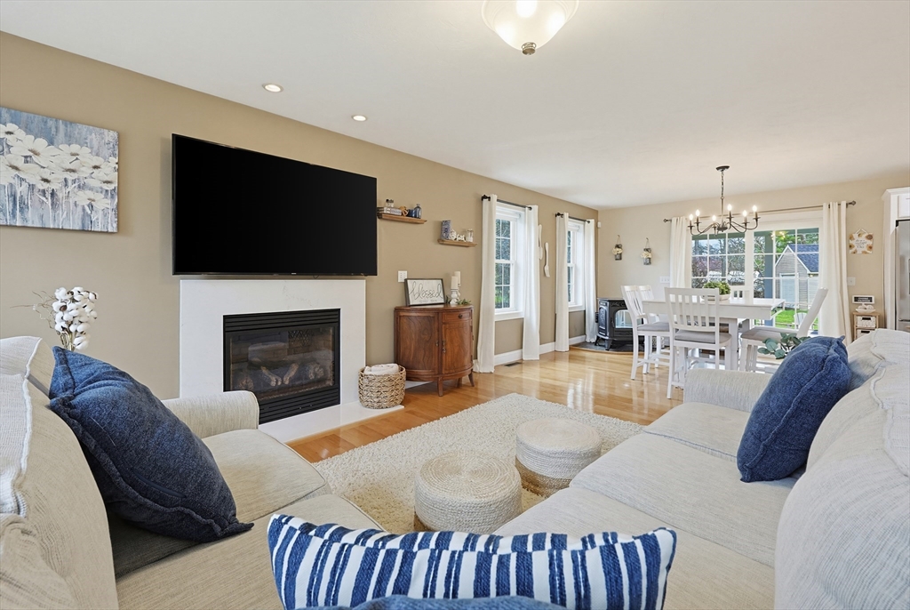 249 Chestnut Street Rehoboth, MA 02769 - Photo 6 of 42