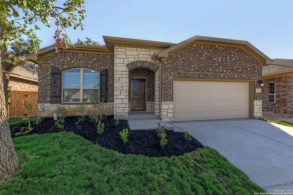 $2,400 | 25772 Velvet Creek, San Antonio, TX 78255