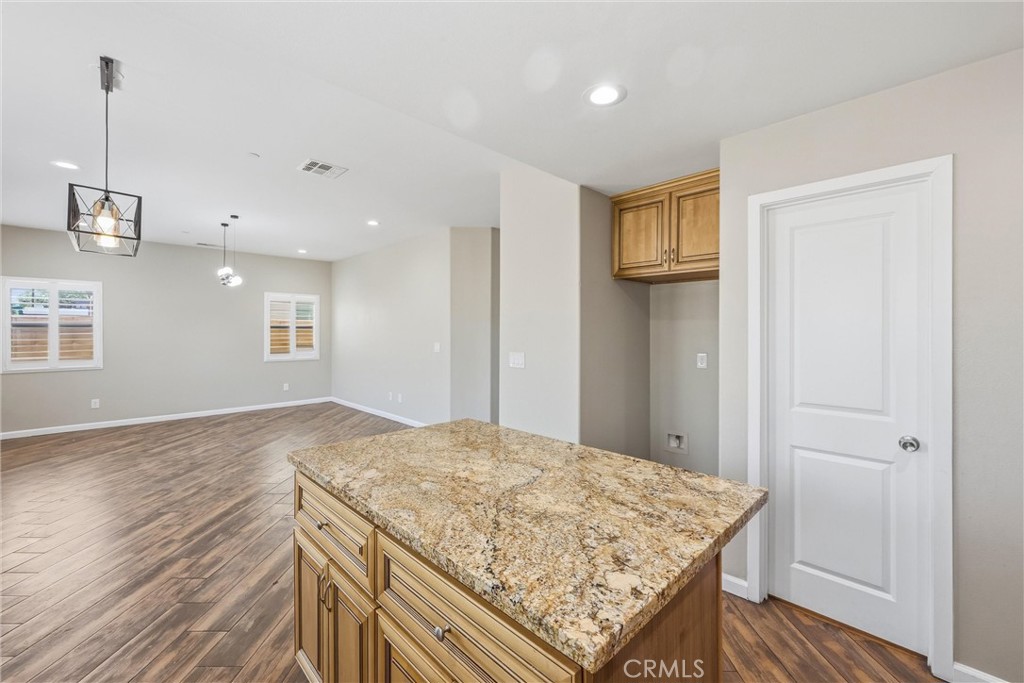 956 West Tibbot Street Rialto, CA 92377 - Photo 16 of 37