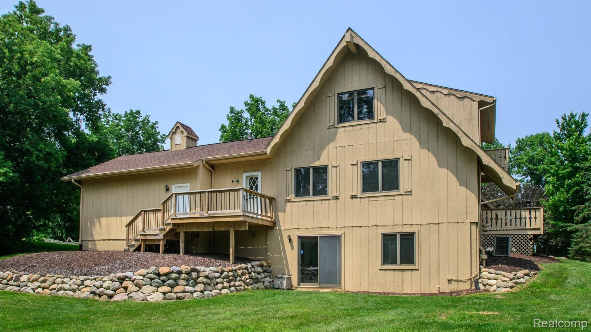 3949 West Schafer Road Pinckney, MI 48169 - Photo 16 of 59 015_68.jpg