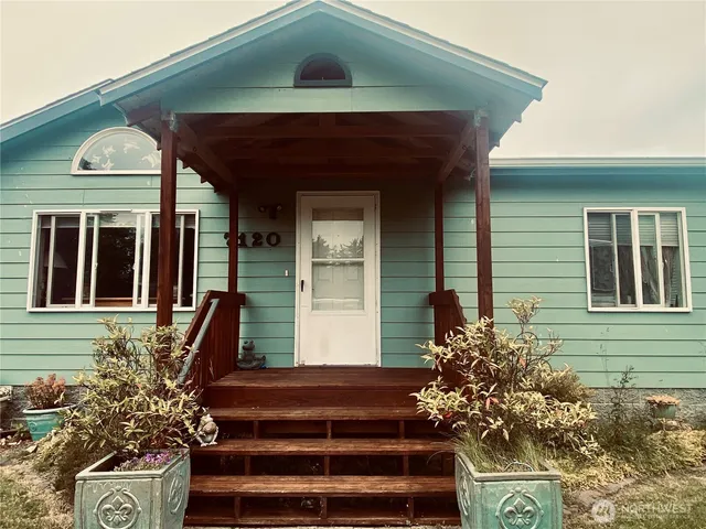 $304,000 | 7120 Ortelius Drive, Ilwaco, WA 98624