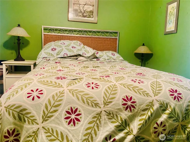 $304,000 | 7120 Ortelius Drive, Ilwaco, WA 98624